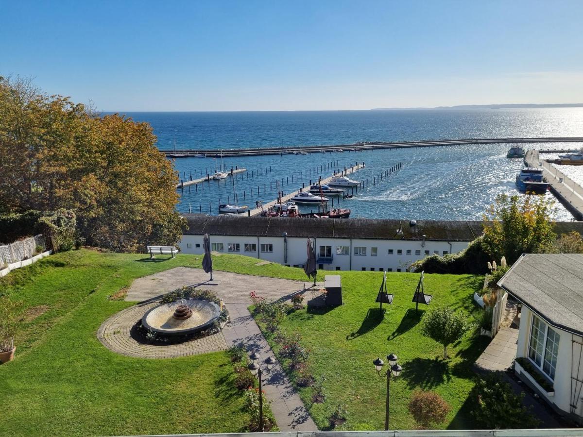 Hotel Waterkant Sassnitz Exterior photo